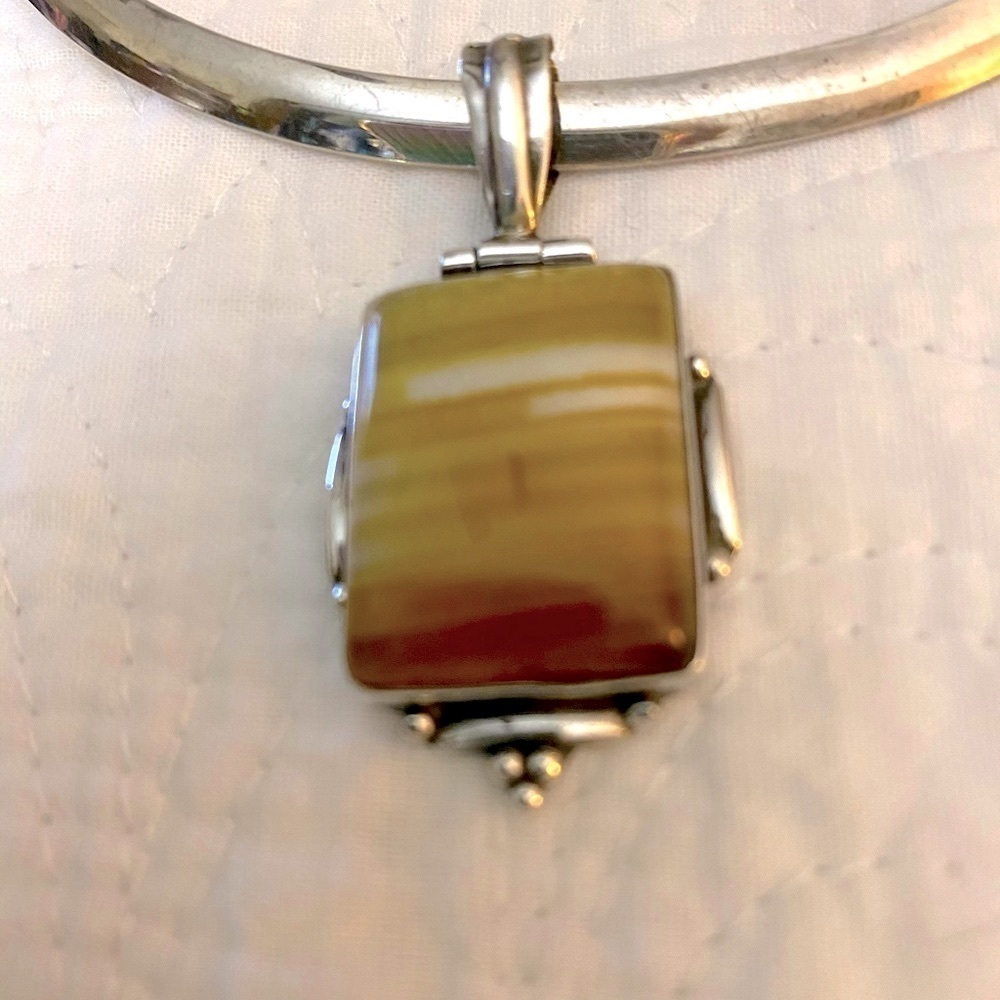 Agate and sterling pendant/ CLOSEOUT